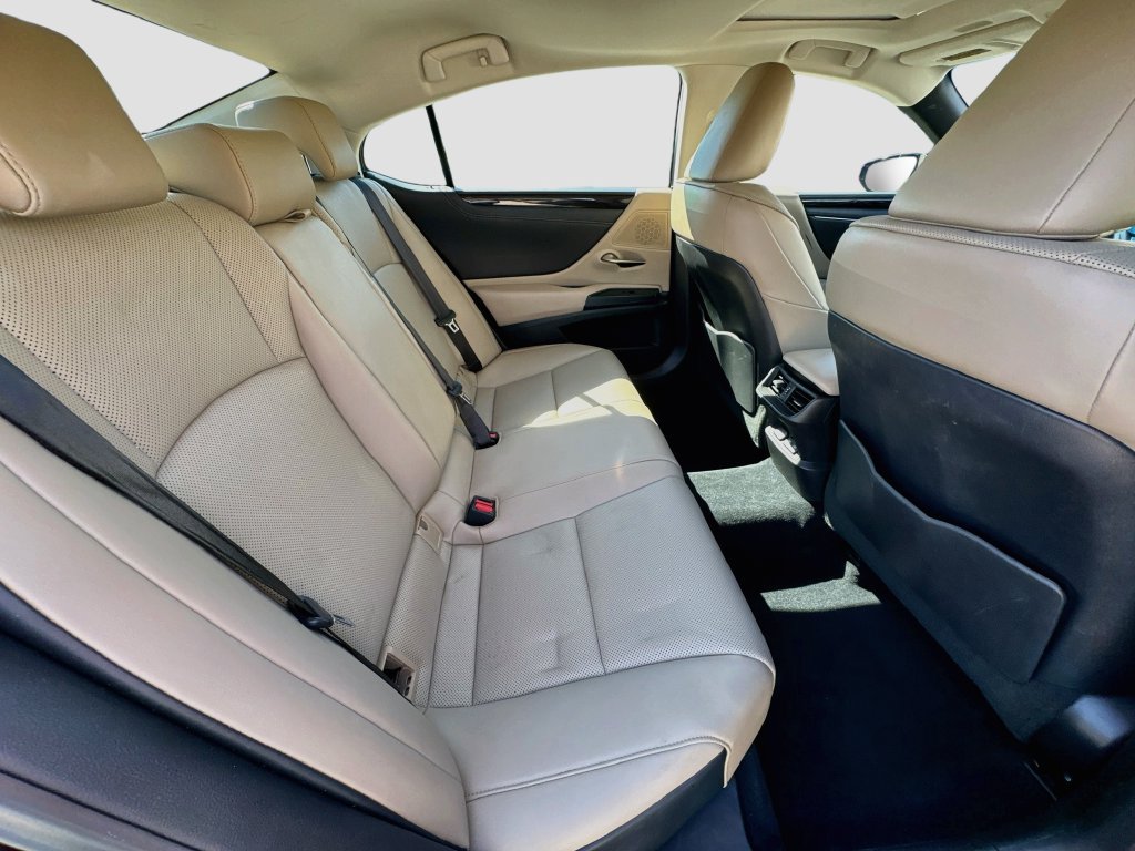 Used 2020 Lexus ES 350 w/ Premium Package FWD image 34