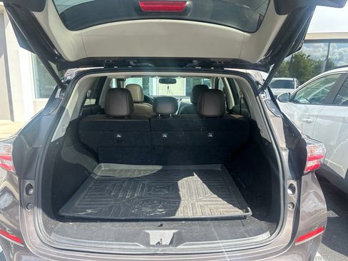 Used 2018 Nissan Murano SL w/ Moonroof Package AWD/4WD image 14