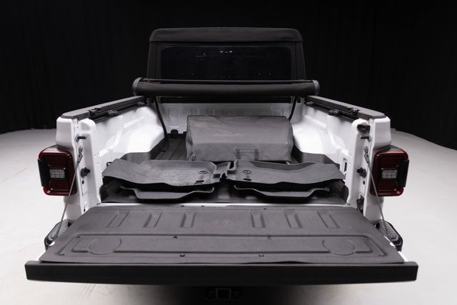 Used 2020 Jeep Gladiator Mojave AWD/4WD image 44