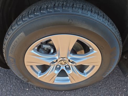 Certified 2023 Toyota RAV4 XLE w/ Convenience Package image 12