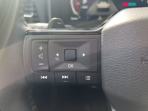 New 2026 Nissan Rogue Platinum image 37