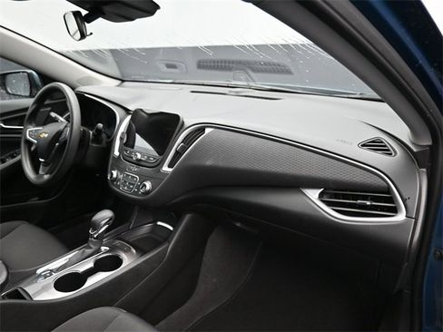 Used 2024 Chevrolet Malibu LT image 9