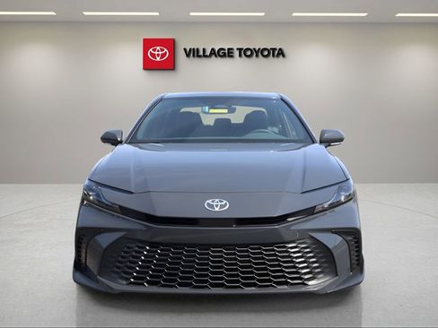 New 2026 Toyota Camry SE FWD image 8