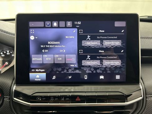 Used 2023 Jeep Compass Latitude AWD/4WD image 14