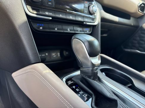 Used 2020 Hyundai Santa Fe Limited FWD image 19