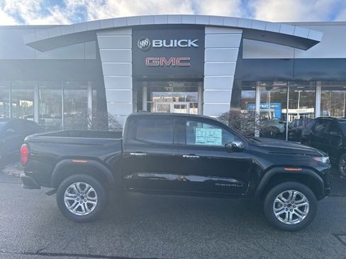 New 2026 GMC Canyon Denali w/ LPO, Denali Black Edition image 30