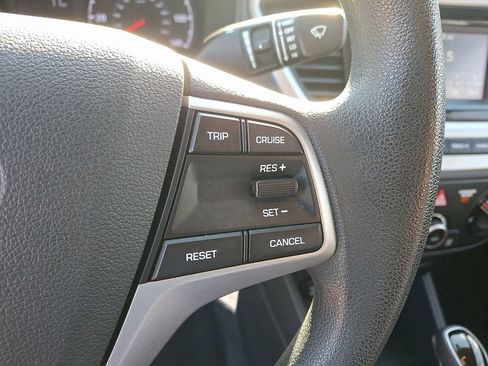 Used 2020 Hyundai Accent SE image 22