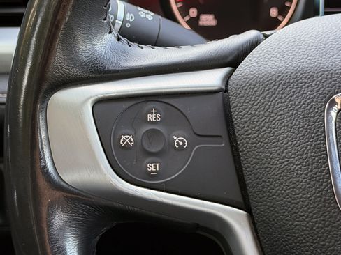 Used 2019 GMC Acadia SLT FWD image 14