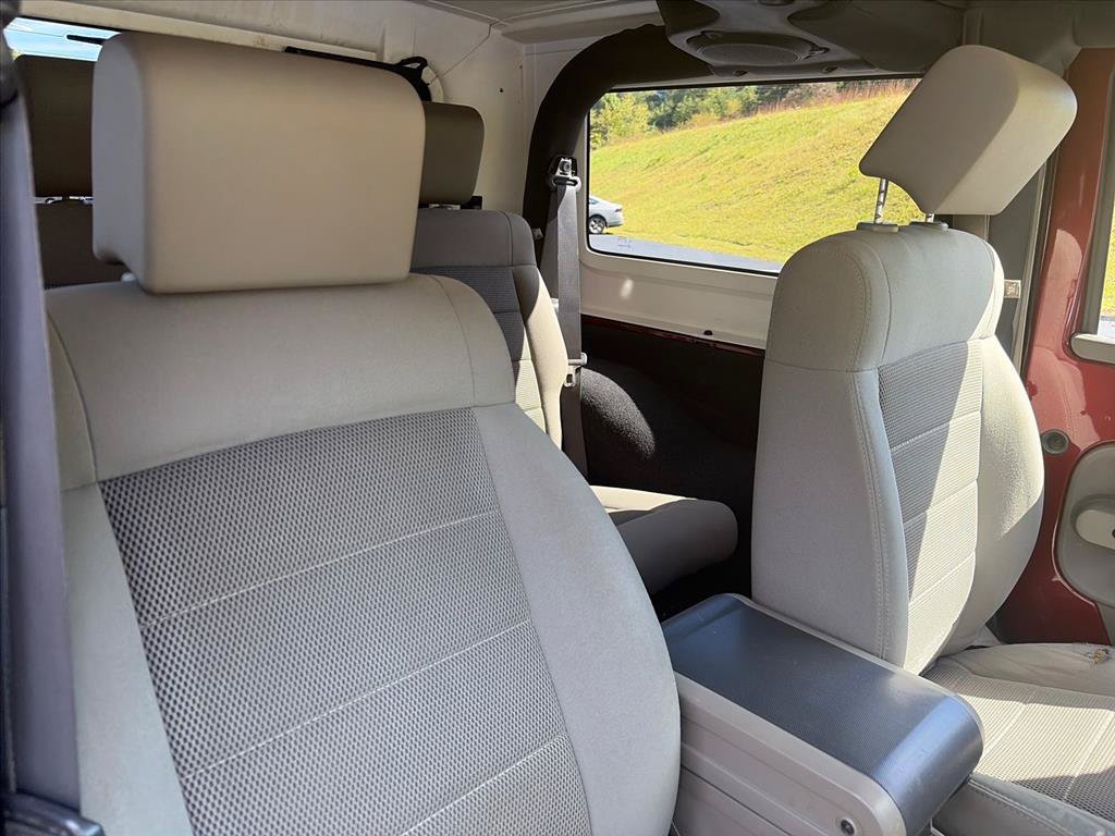 Used 2008 Jeep Wrangler Sahara w/ Dual Top Group AWD/4WD image 26