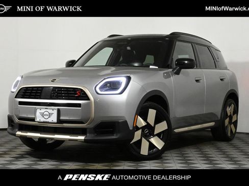 Used 2025 MINI Cooper Countryman S w/ Comfort Package Max image 1