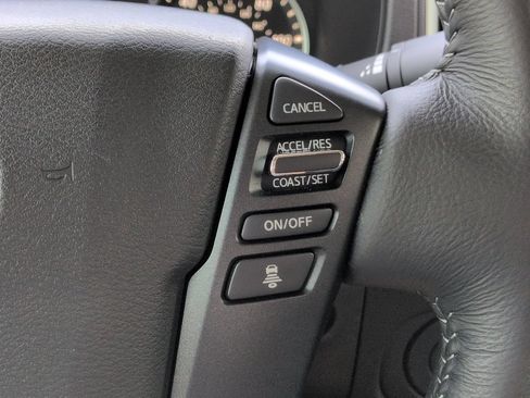 Used 2024 Nissan Frontier SL w/ Technology Package RWD image 26