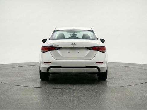 Used 2025 Nissan Sentra S image 7