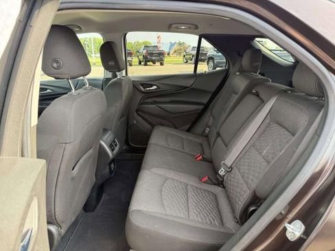 Used 2020 Chevrolet Equinox LT w/ Driver Convenience Package FWD image 13