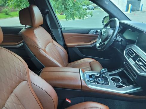 Used 2022 BMW X7 xDrive40i w/ Executive Package AWD/4WD image 4