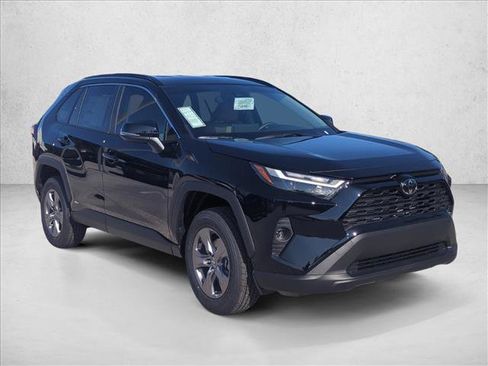 Certified 2025 Toyota RAV4 XLE AWD/4WD image 3