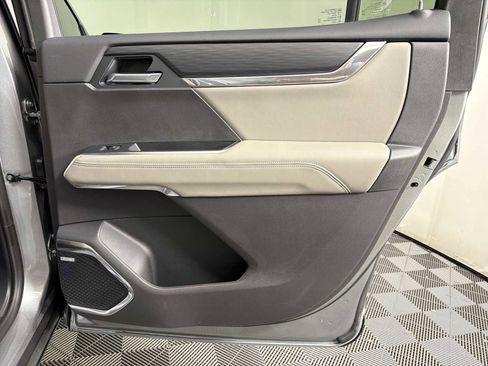 New 2026 GMC Acadia Elevation w/ Elevation Premium Package image 30