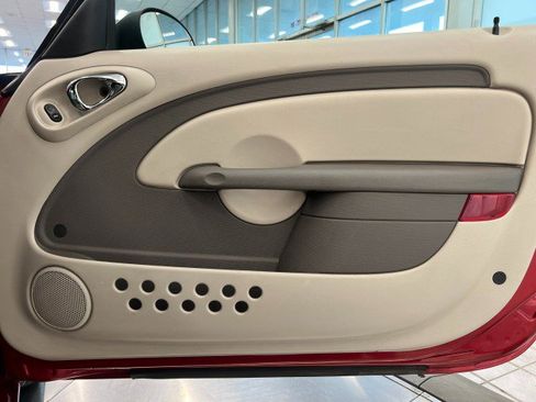 Used 2005 Chrysler PT Cruiser Touring image 18