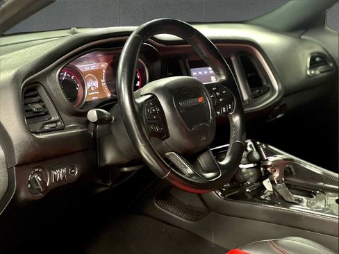 Used 2019 Dodge Challenger SXT RWD image 15
