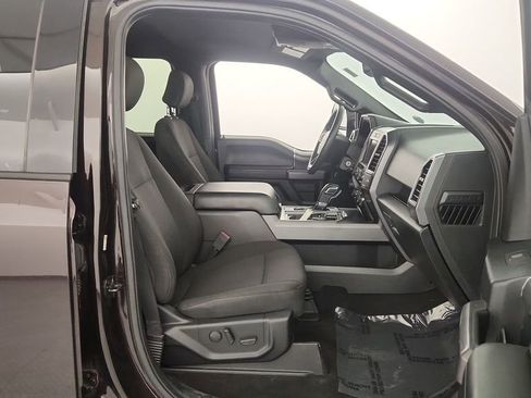 Used 2019 Ford F150 XLT w/ Equipment Group 302A Luxury AWD/4WD image 29