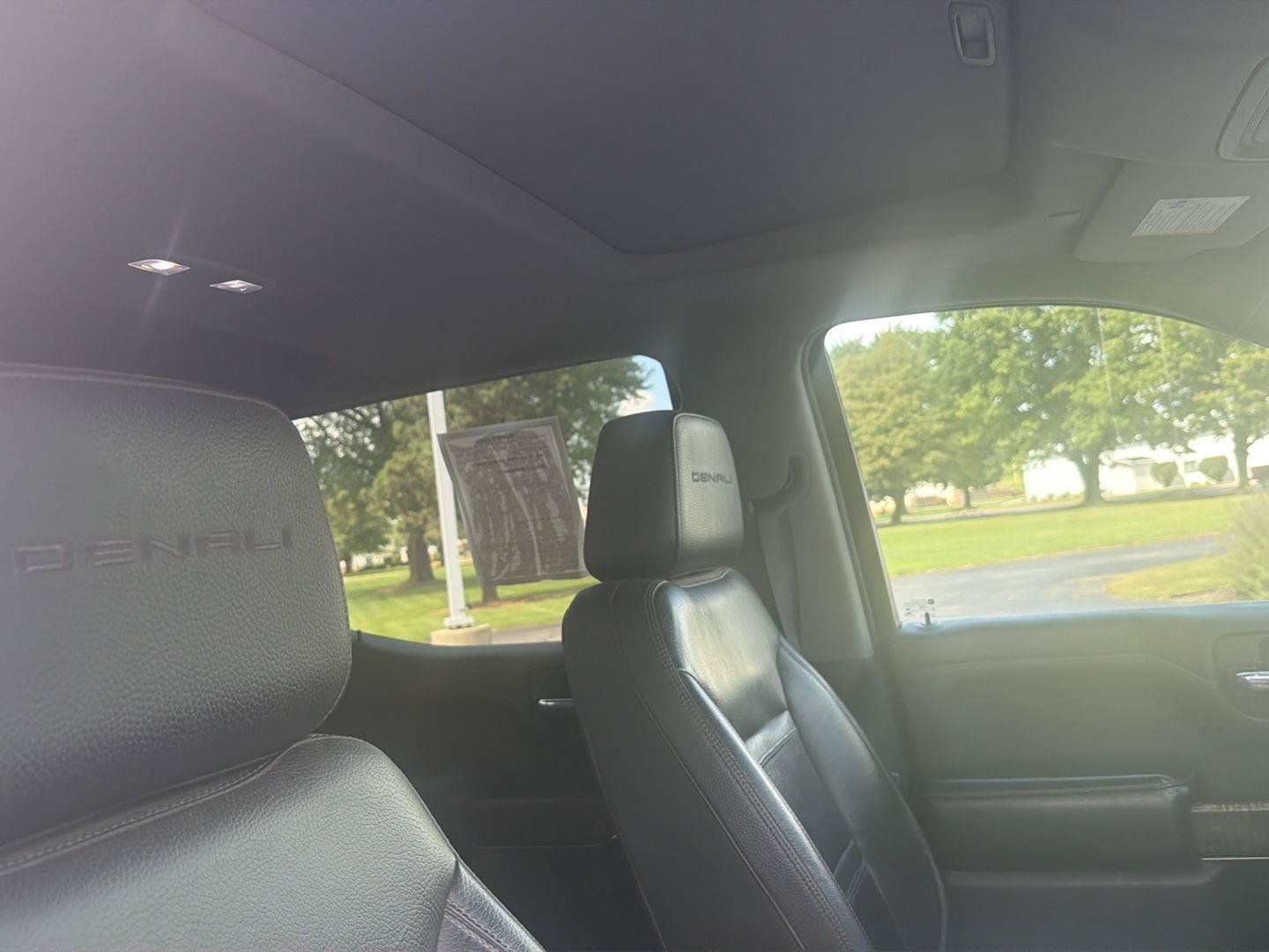 Used 2019 GMC Sierra 1500 Denali w/ Denali Ultimate Package AWD/4WD image 13