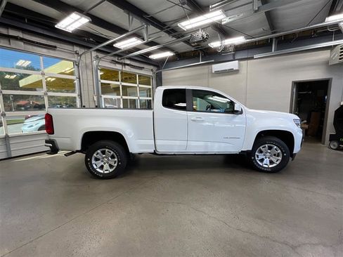 Used 2022 Chevrolet Colorado LT w/ Fleet Safety Package image 6