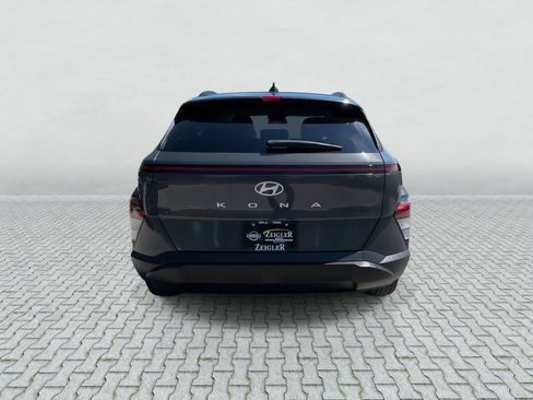 Used 2024 Hyundai Kona SEL FWD image 7