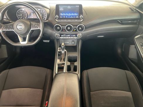 Certified 2023 Nissan Sentra SR FWD image 17