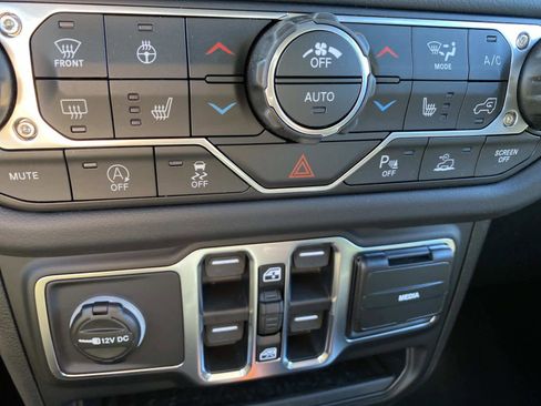 New 2026 Jeep Wrangler Sahara AWD/4WD image 13