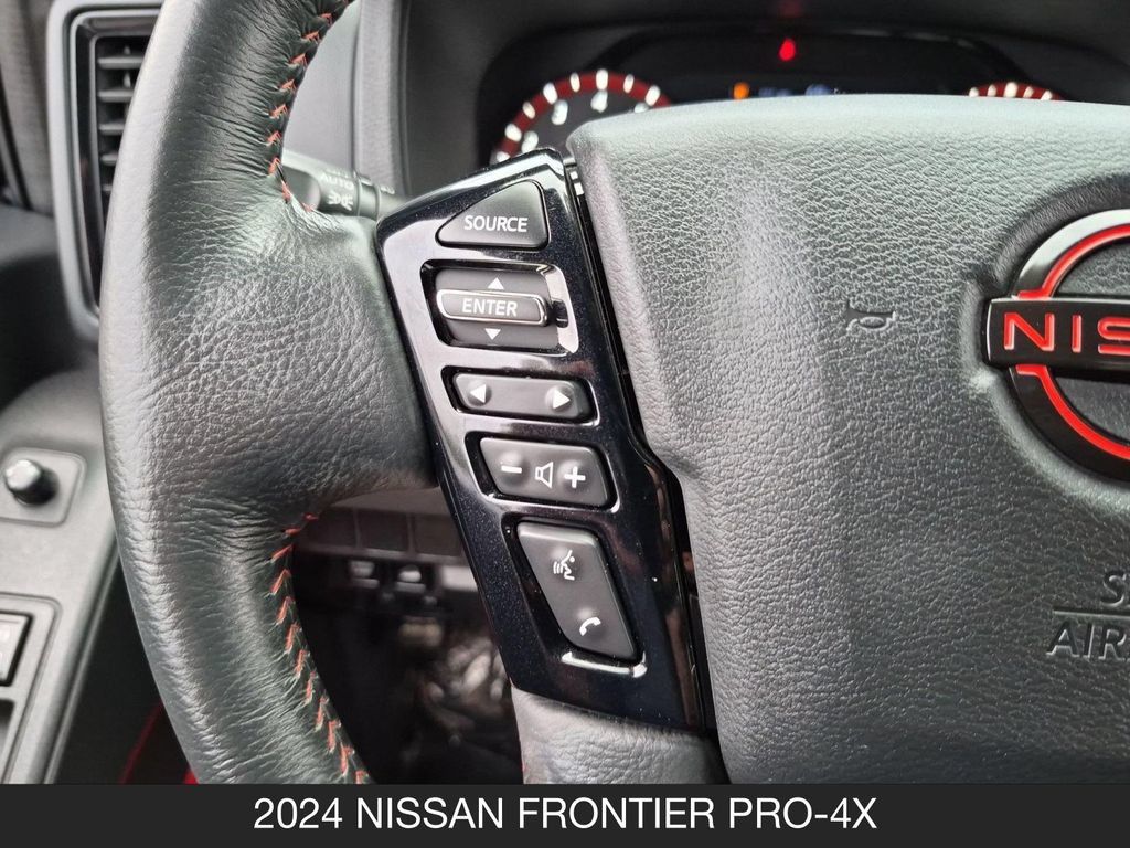 Certified 2024 Nissan Frontier PRO-4X w/ Off-Road Protection Package AWD/4WD image 17
