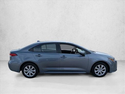 Used 2024 Toyota Corolla LE FWD image 4