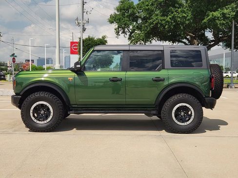 Used 2023 Ford Bronco Badlands image 4