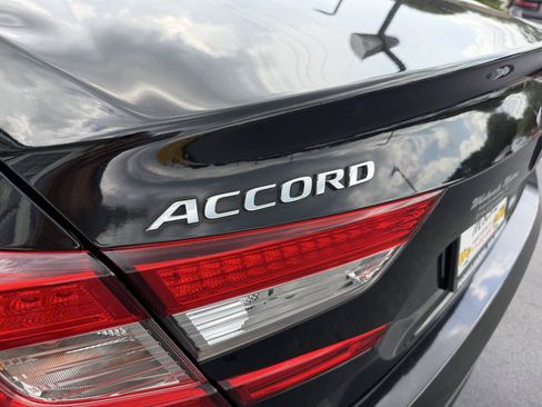 Used 2019 Honda Accord LX image 30