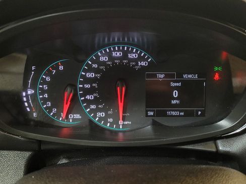 Used 2020 Chevrolet Trax LT w/ LT Convenience Package FWD image 23