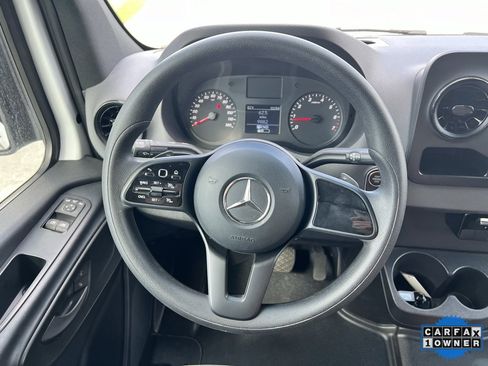 Used 2023 Mercedes-Benz Sprinter 144 Cargo image 30