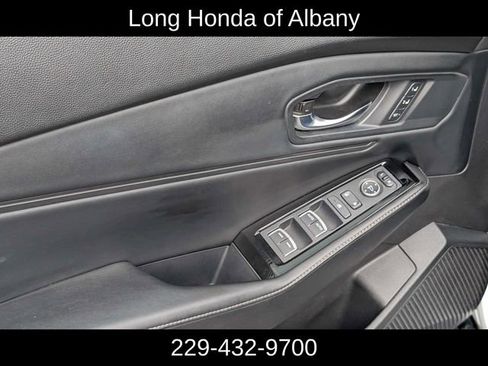 Used 2023 Honda Accord Touring image 12
