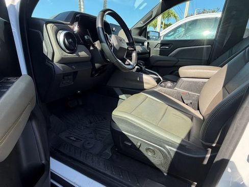Used 2024 Chevrolet Colorado ZR2 w/ ZR2 Bison Edition AWD/4WD image 11