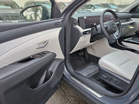 New 2026 Hyundai Tucson Limited image 17