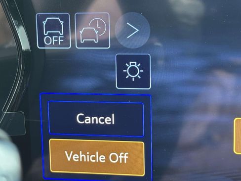 New 2026 Chevrolet Equinox EV LT AWD/4WD image 17