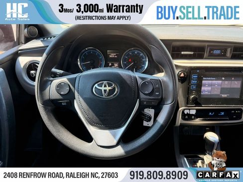 Used 2018 Toyota Corolla LE FWD image 25