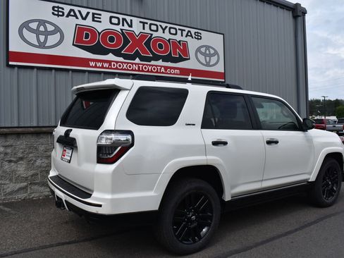 Certified 2020 Toyota 4Runner Nightshade AWD/4WD image 5