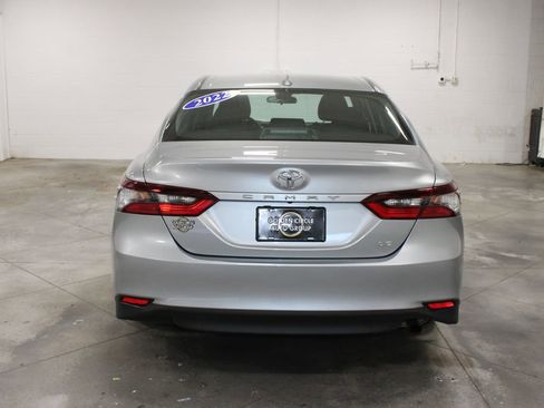 Used 2022 Toyota Camry LE FWD image 8
