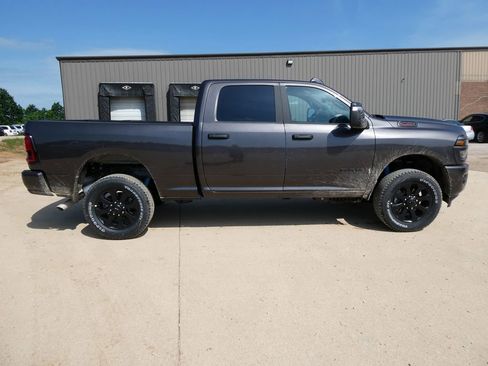 New 2026 RAM 2500 Big Horn AWD/4WD image 2