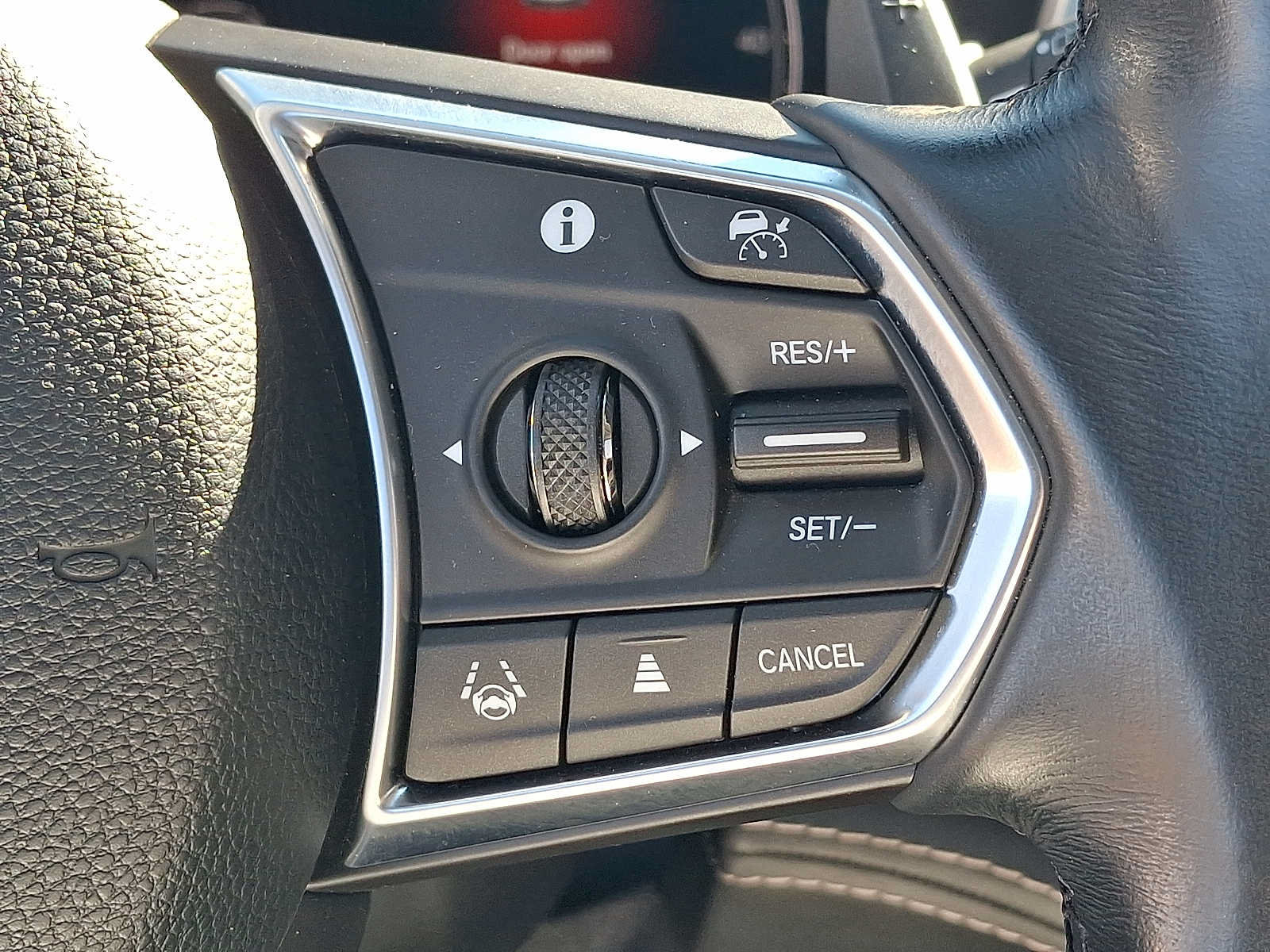 Used 2023 Acura MDX w/ Advance Package AWD/4WD image 23