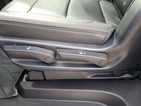 Certified 2023 Chevrolet Suburban High Country w/ Advanced Technology Package image 14