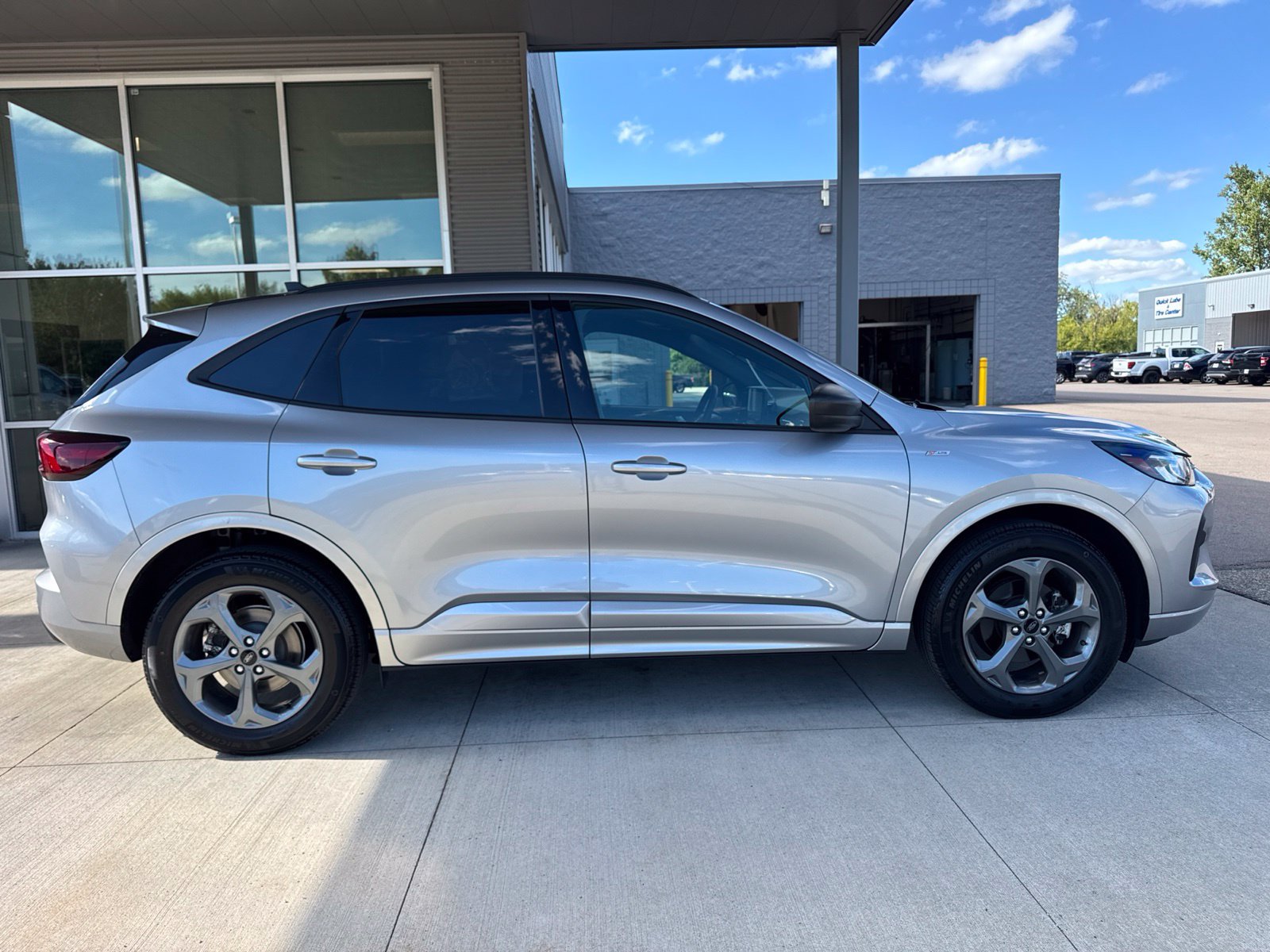 Certified 2023 Ford Escape ST-Line w/ Tech Pack #1 AWD/4WD image 9