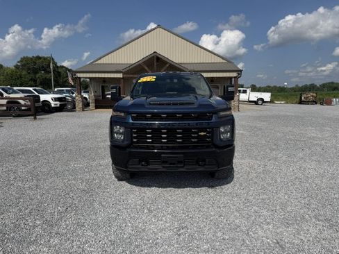 Used 2021 Chevrolet Silverado 2500 Custom w/ Custom Value Package AWD/4WD image 5