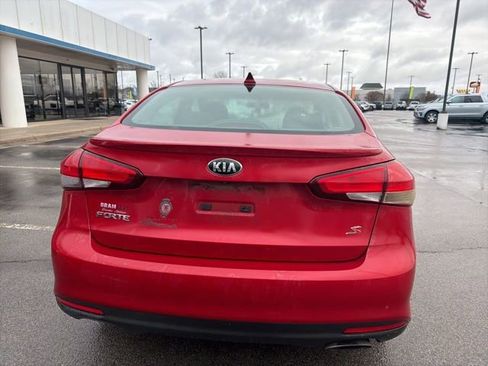 Used 2017 Kia Forte S image 5