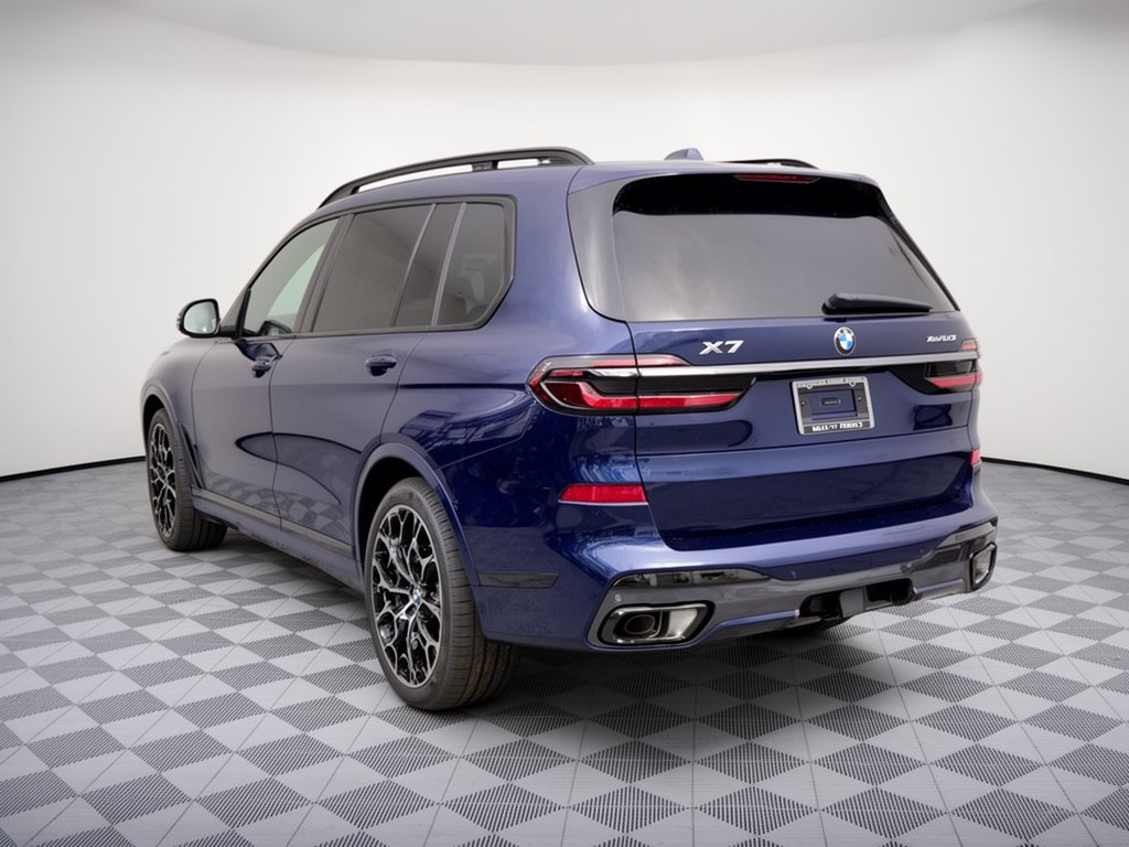 Used 2027 BMW X7 xDrive40i w/ M Sport Package AWD/4WD image 3