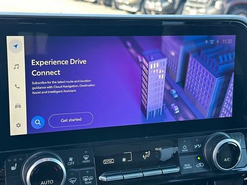 Certified 2023 Toyota Highlander XLE image 29