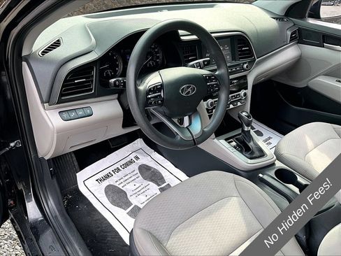 Used 2020 Hyundai Elantra SEL FWD image 10
